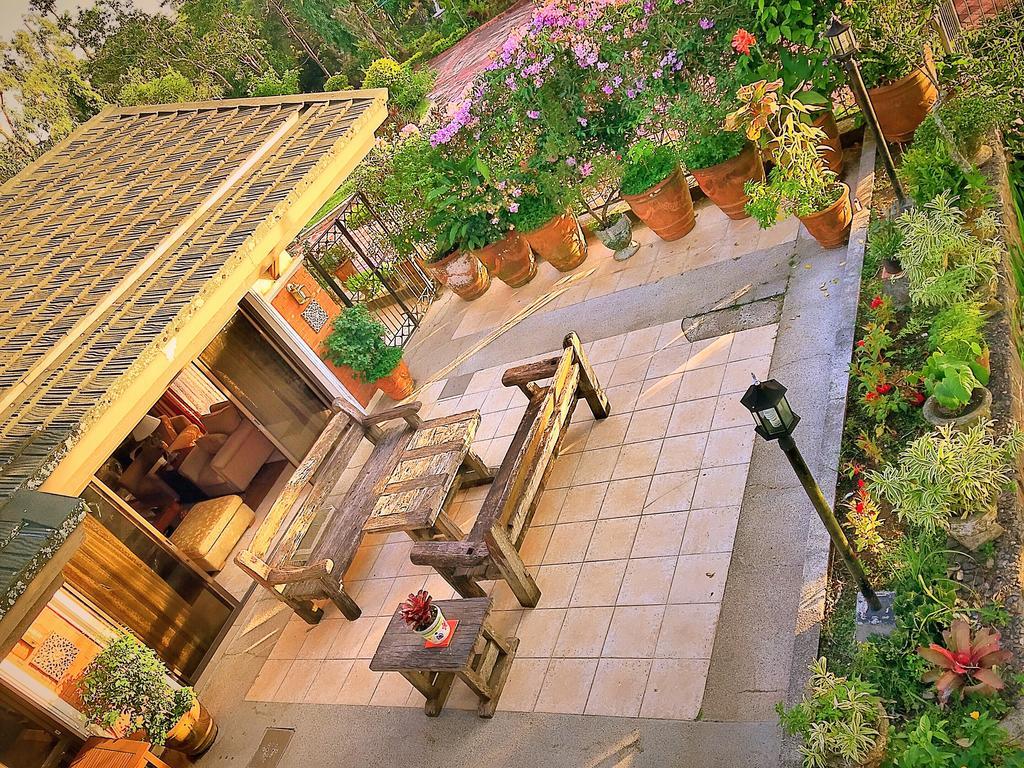 Bed and Breakfast The Carmelence View Tagaytay City Zewnętrze zdjęcie