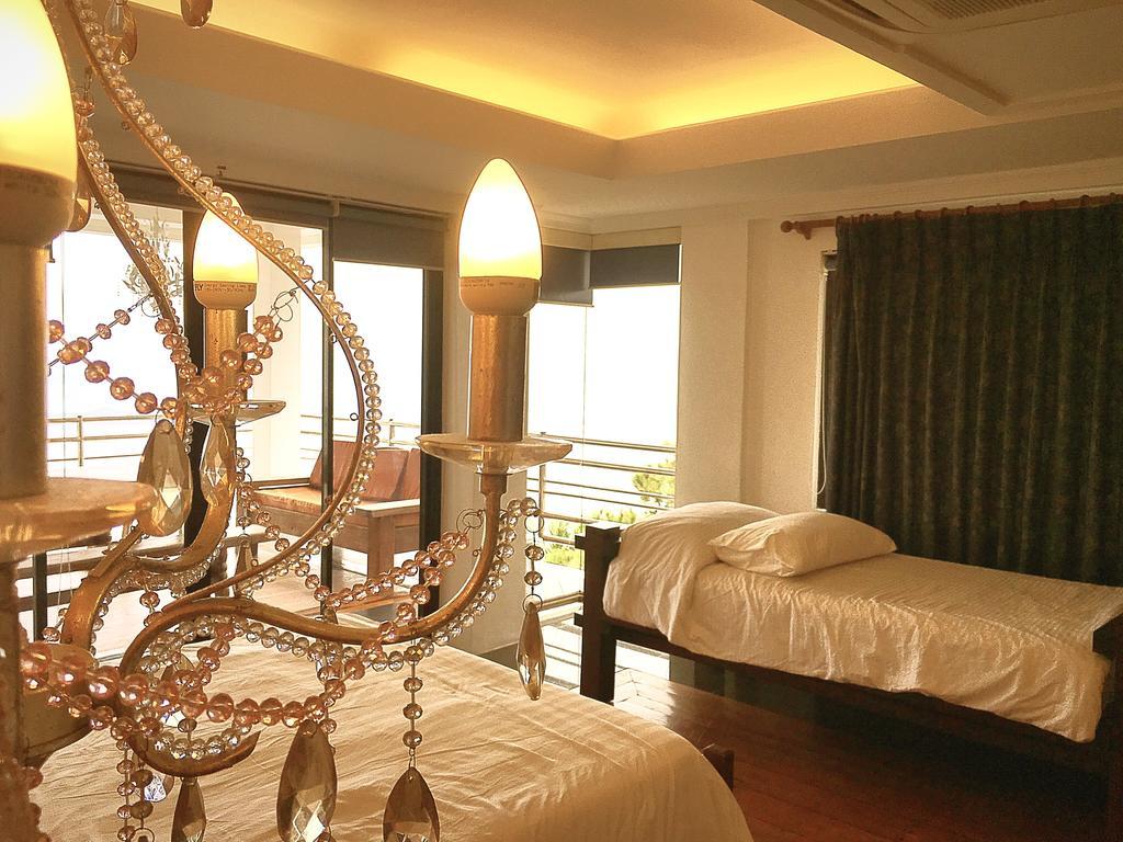 Bed and Breakfast The Carmelence View Tagaytay City Zewnętrze zdjęcie