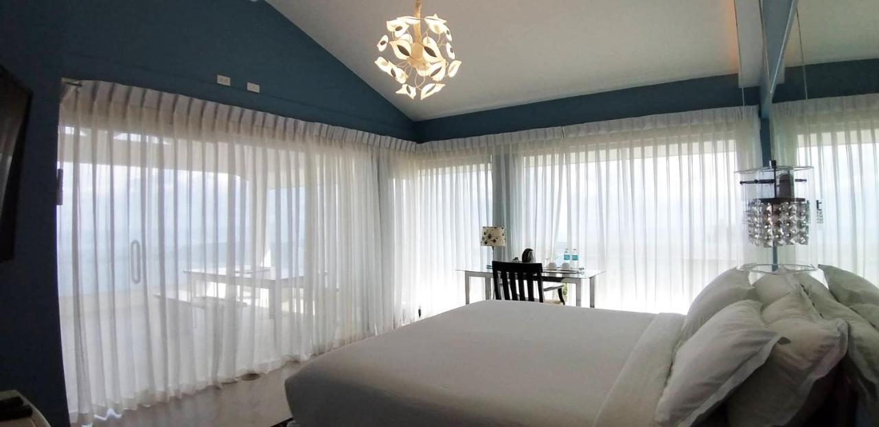 Bed and Breakfast The Carmelence View Tagaytay City Zewnętrze zdjęcie