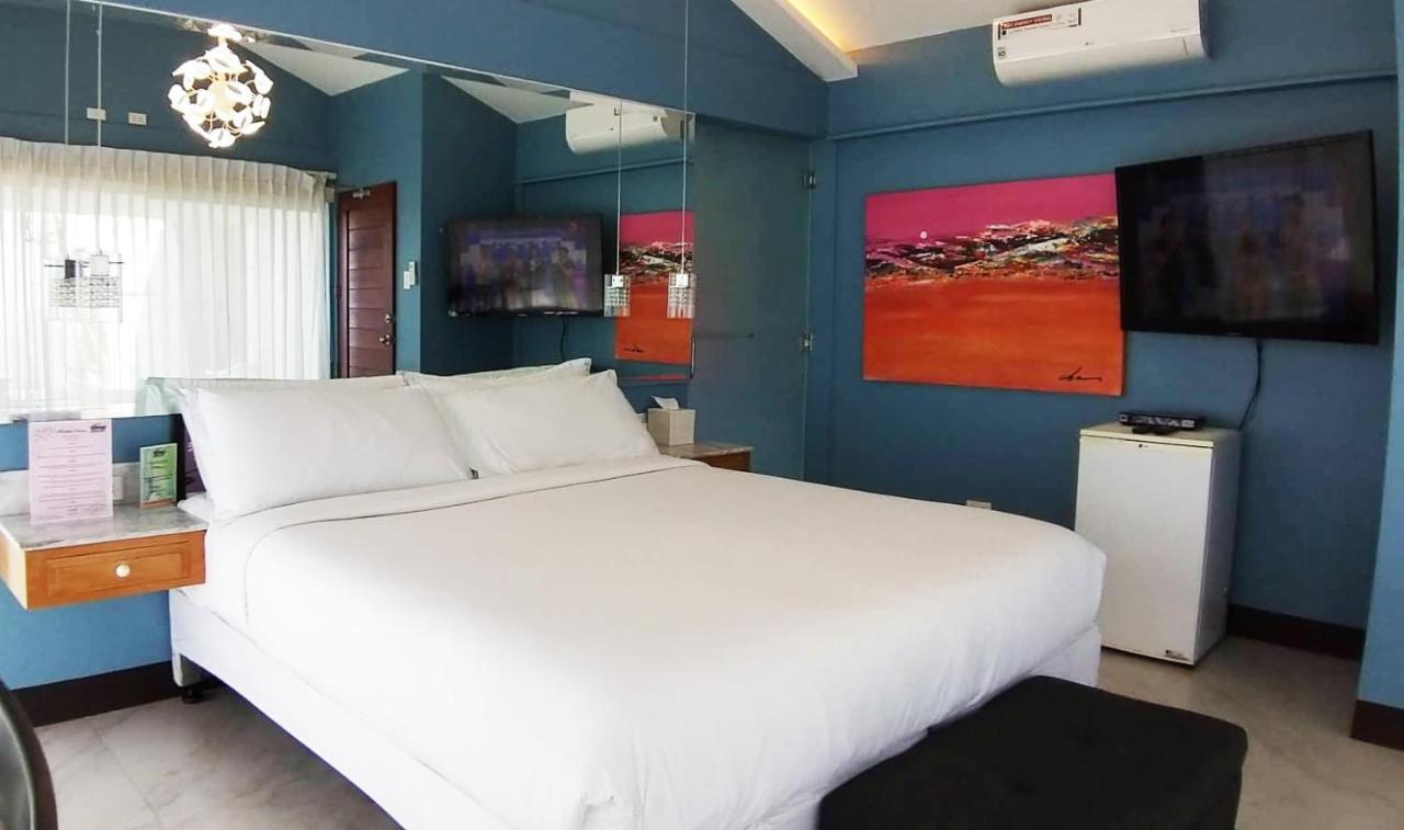 Bed and Breakfast The Carmelence View Tagaytay City Zewnętrze zdjęcie